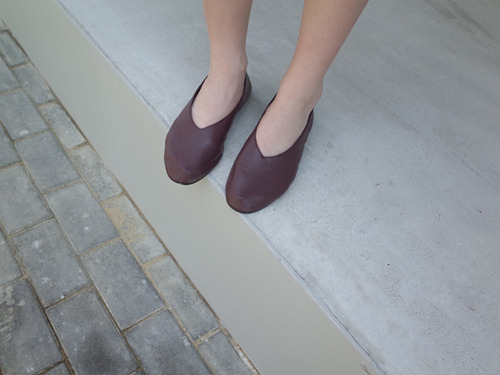 leather flat shoes