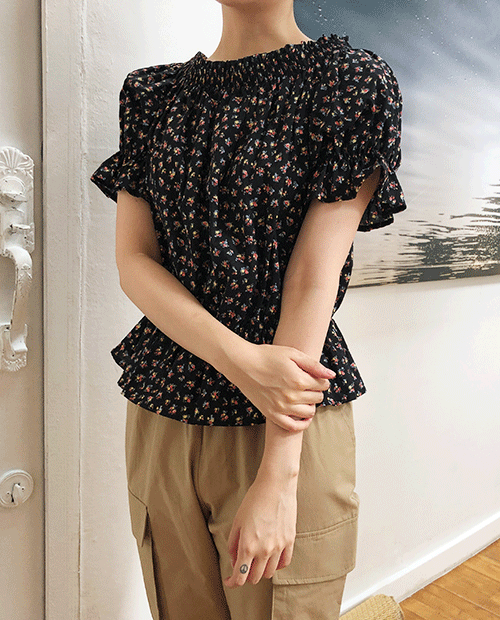 cozy flower blouse