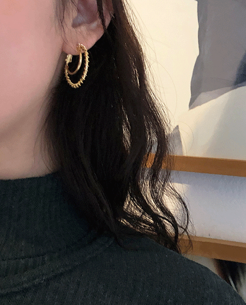 ellen earring