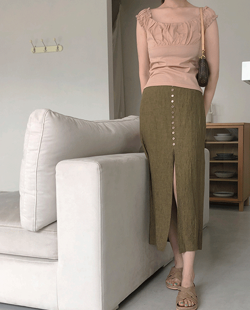 button slit skirt : khaki